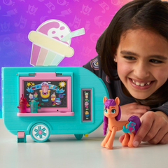 My Little Pony Sunny Starscout Smoothie Truck Playset