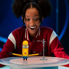 Despicable Me Wild Spinning Mega Minion Tim Figure