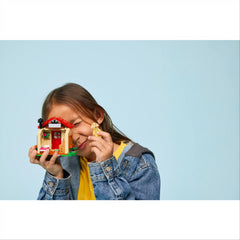 Lego Animal Crossing 77058 Goldie Cosy House