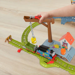 Thomas & Friends Paint Delivery Set with Motorized Thomas Toy