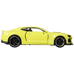 Hot Wheels Pull-Back Speeders 1:43 Toy Car - 2022 Camaro ZL1