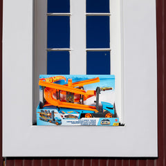 Hot Wheels City Lift & Launch Hauler Vehicle with Storage for up to 20 1:64 Cars
