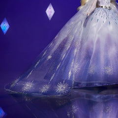 Disney Drozen Princess Style Series Holiday Elsa Doll Fashion Doll & Accessories