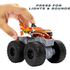 Hot Wheels Monster Trucks Roarin’ Wreckers Tiger Shark Truck