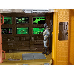 DC Justice League Ultimate Justice Battleground Playset and 6-inch Batman Figure