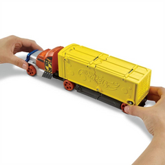Hot Wheels GCK39 Smashin' Stunt Rig with 1 Car - Maqio