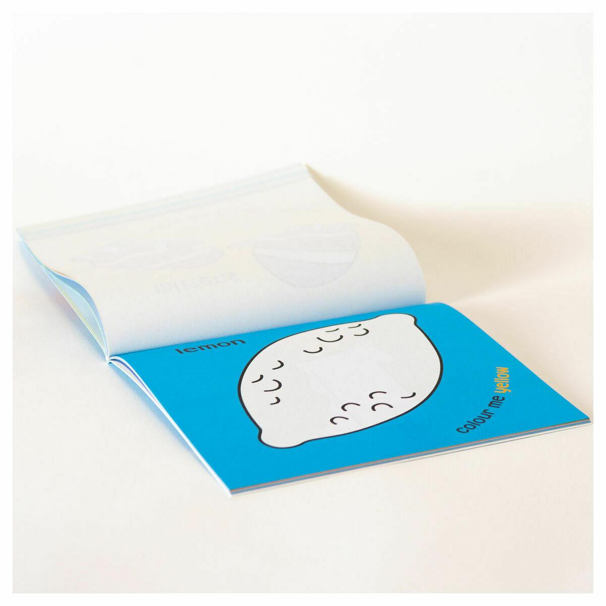 Baby's First Colouring Book (Bee Version) 1974 - Maqio