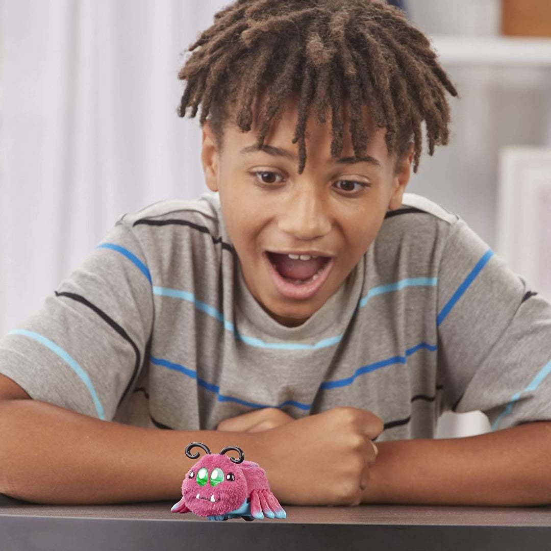 Yellies Voice Activated Electronic Pet - Fuzzbo Spider - Maqio