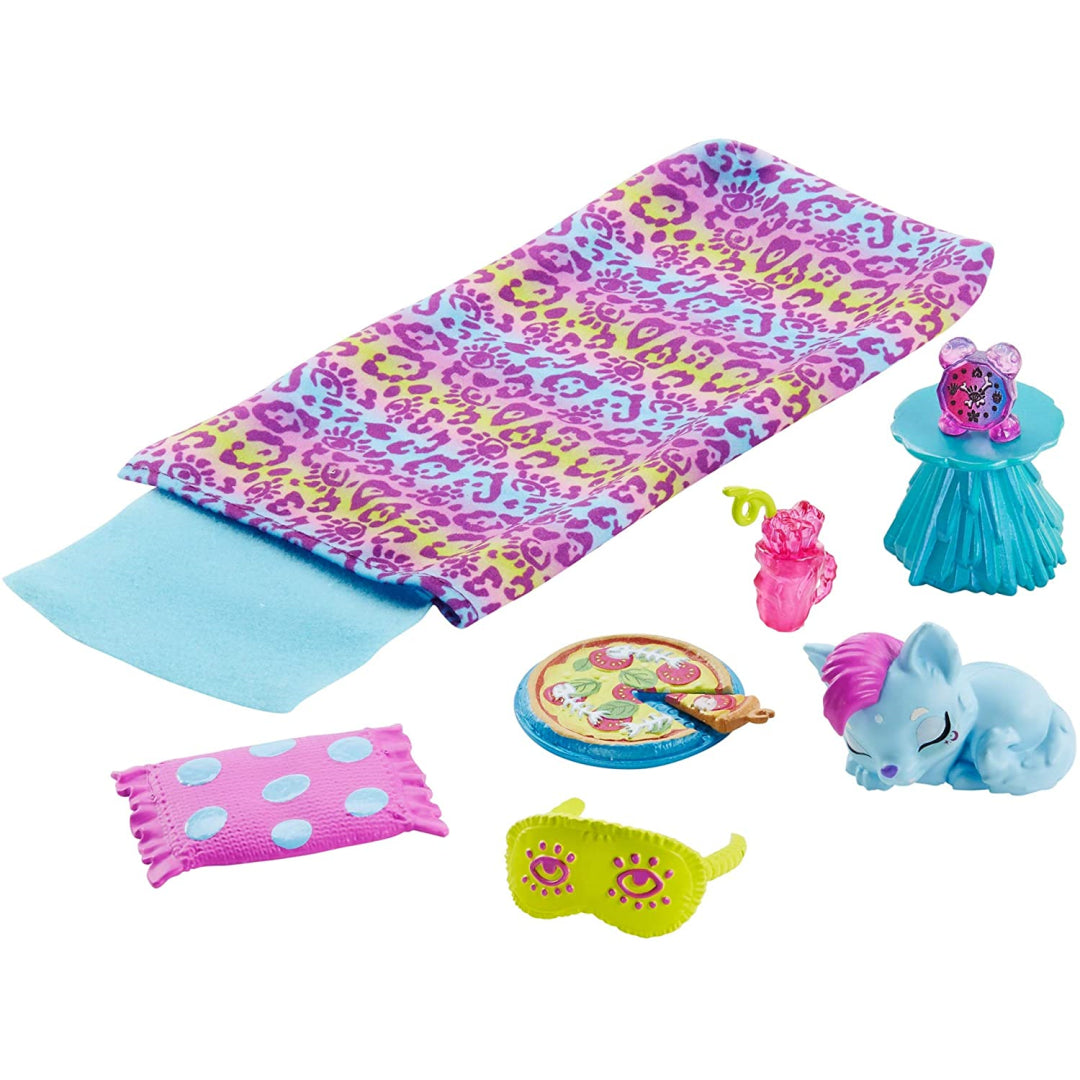 Cave Club Tella Doll & Accessories - Maqio