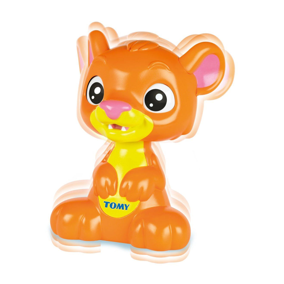 TOMY Peek A Boo Lion Cub - Maqio