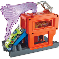 Hot Wheels City Downtown Speedy Fuel Stop Playset & Car