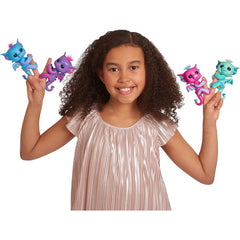 WowWee Fingerlings Baby Dragon - Noa Mint Green