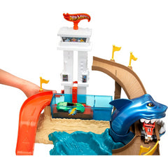 Hot Wheels City Colour Shifters Sharkport Showdown Playset