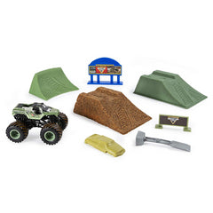 Monster Jam Kinetic Sand with Soldier Fortune Truck Vehicle - Maqio