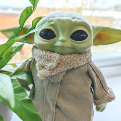 Star Wars Grogu The Child Baby Yoda 12-in Plush RC Motion RC Toy from The Mandalorian