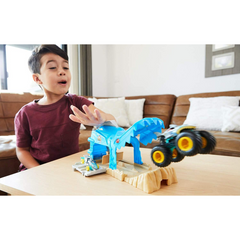 Hot Wheels Team Shark Wreak Monster Trucks Pit And Launch Play Set