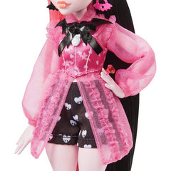 Monster High Doll and Pet Bat Posable Fashion Doll - Draculaura