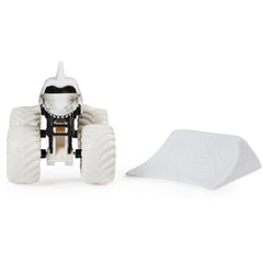 Monster Jam Hyper Fuelled Series 1:64 Vehicle - Megalodon