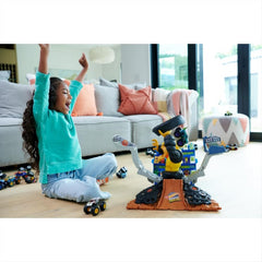 Hot Wheels Mega Wrex Vs Crushzilla Takedown Monster Trucks