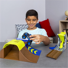 Champ Ramp Freestyle Monster Jam Vehicle Playset