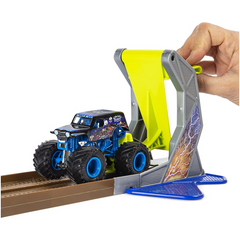 Champ Ramp Freestyle Monster Jam Vehicle Playset