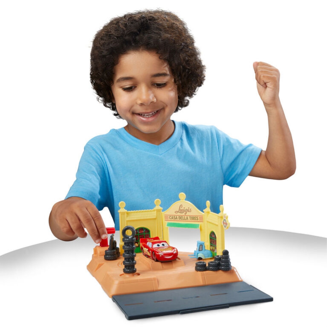 Disney Pixar Cars Luigis Tire Shop Story Play Set - Maqio
