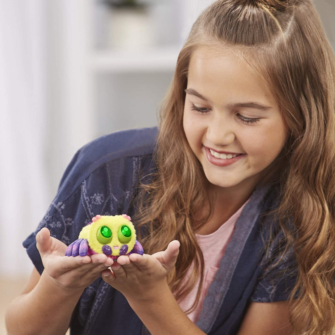 Yellies Voice Activated Electronic Pet - Lil’ Blinks - Maqio