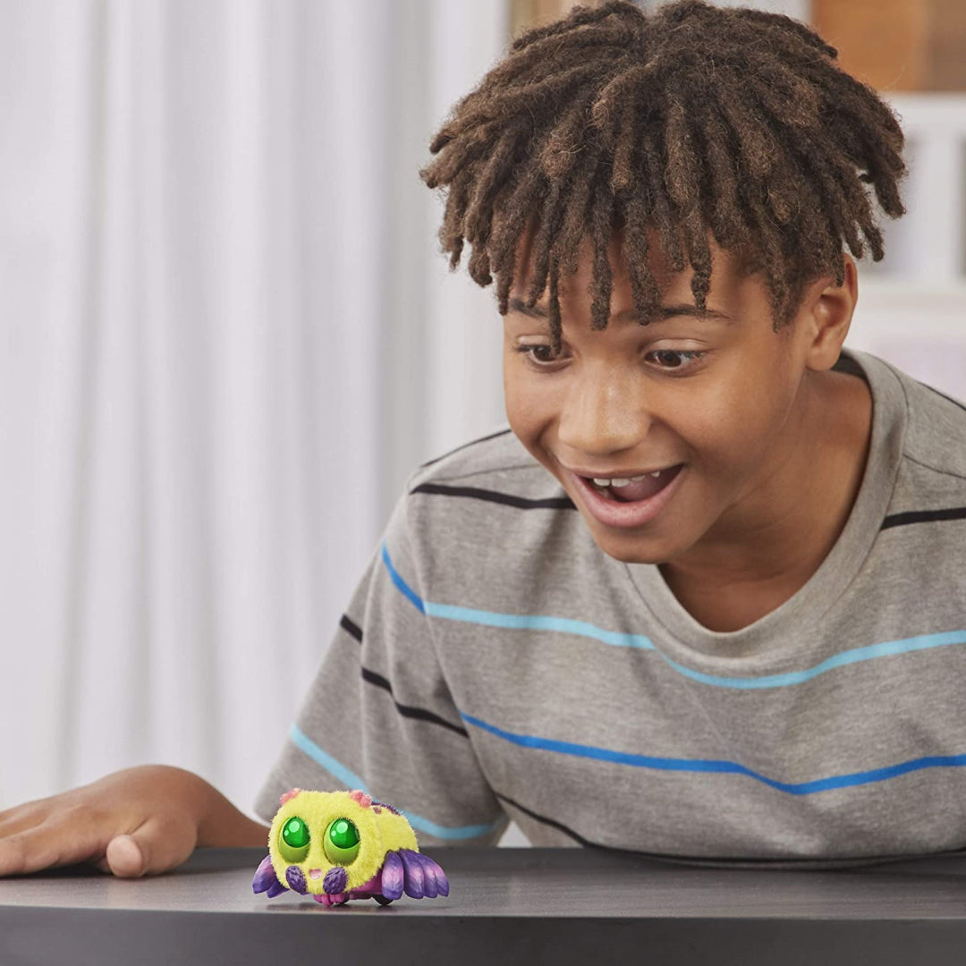 Yellies Voice Activated Electronic Pet - Lil’ Blinks - Maqio