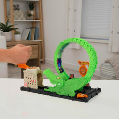 Hot Wheels City Gator Loop Attack Track Set