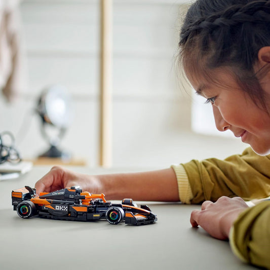 Lego Speed Champions 77251 McLaren F1 Team Car Playset