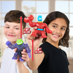 Heroes of Goo Jit Zu Smash Strikers Tyro vs Rock Jaw