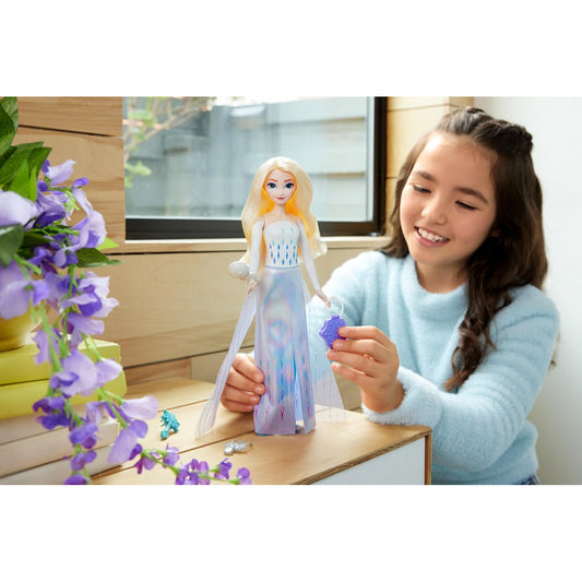 Disney Frozen Elsa Spin & Reveal Fashion Doll Playset