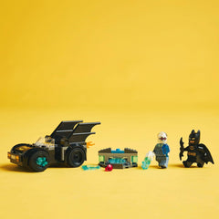 Lego DC 76301 Batman & Batmobile Vs Mr Freeze with 2 Mini Figures Playset