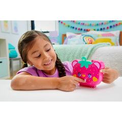 Polly Pocket Dolls Playset with Fidget Exterior Straw-beary Patch Compact