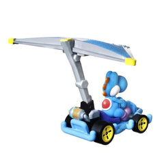 Hot Wheels Mario Kart Light-Blue Yoshi with Pipe Frame and Super Glider Die-cast Vehicle