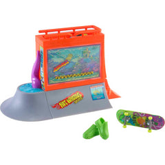 Hot Wheels Skate Aquarium Skatepark Playset Tony Hawk Fingerboard 1 Skate Shoes