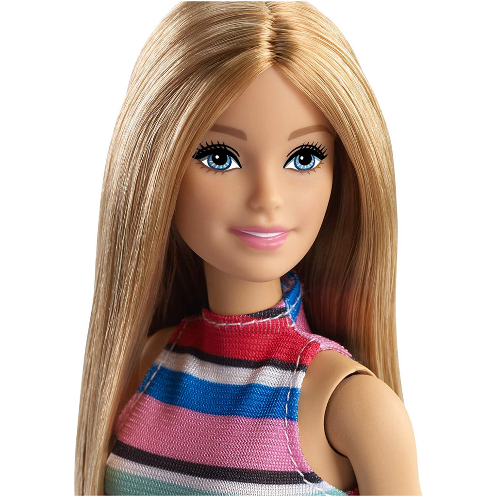 Barbie Doll and Accessories - Maqio