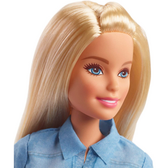 Barbie Travel Doll & Accessories Dreamhouse Adventures Suitcase Puppy