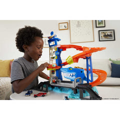 Hot Wheels City Attacking Shark Escape Playset