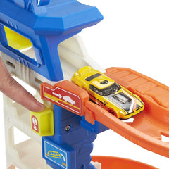 Hot Wheels City Attacking Shark Escape Playset