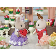 Sylvanian Families Town Flower Gifts and Milk Rabbit Older Sister Figure