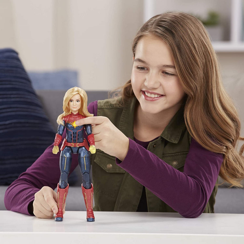 Captain Marvel  Avenger Photon Power Action Figure - Maqio