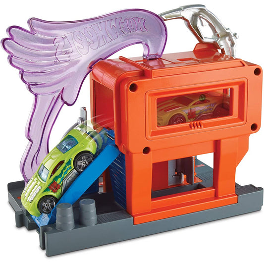 Hot Wheels City Downtown Speedy Fuel Stop Playset & Car