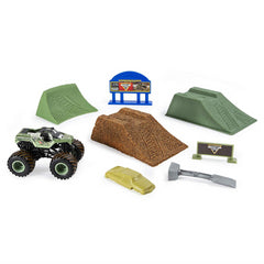 Monster Jam Kinetic Sand with Soldier Fortune Truck Vehicle - Maqio