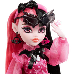 Monster High Doll and Pet Bat Posable Fashion Doll - Draculaura