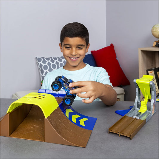 Champ Ramp Freestyle Monster Jam Vehicle Playset