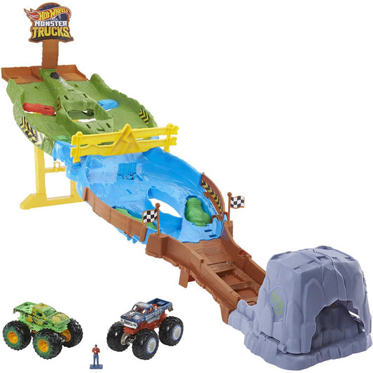 Hot Wheels Monster Trucks Wreckin Raceway Playset