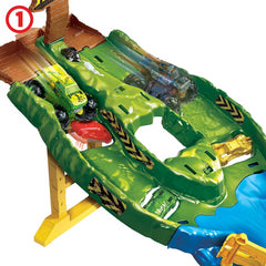 Hot Wheels Monster Trucks Wreckin Raceway Playset